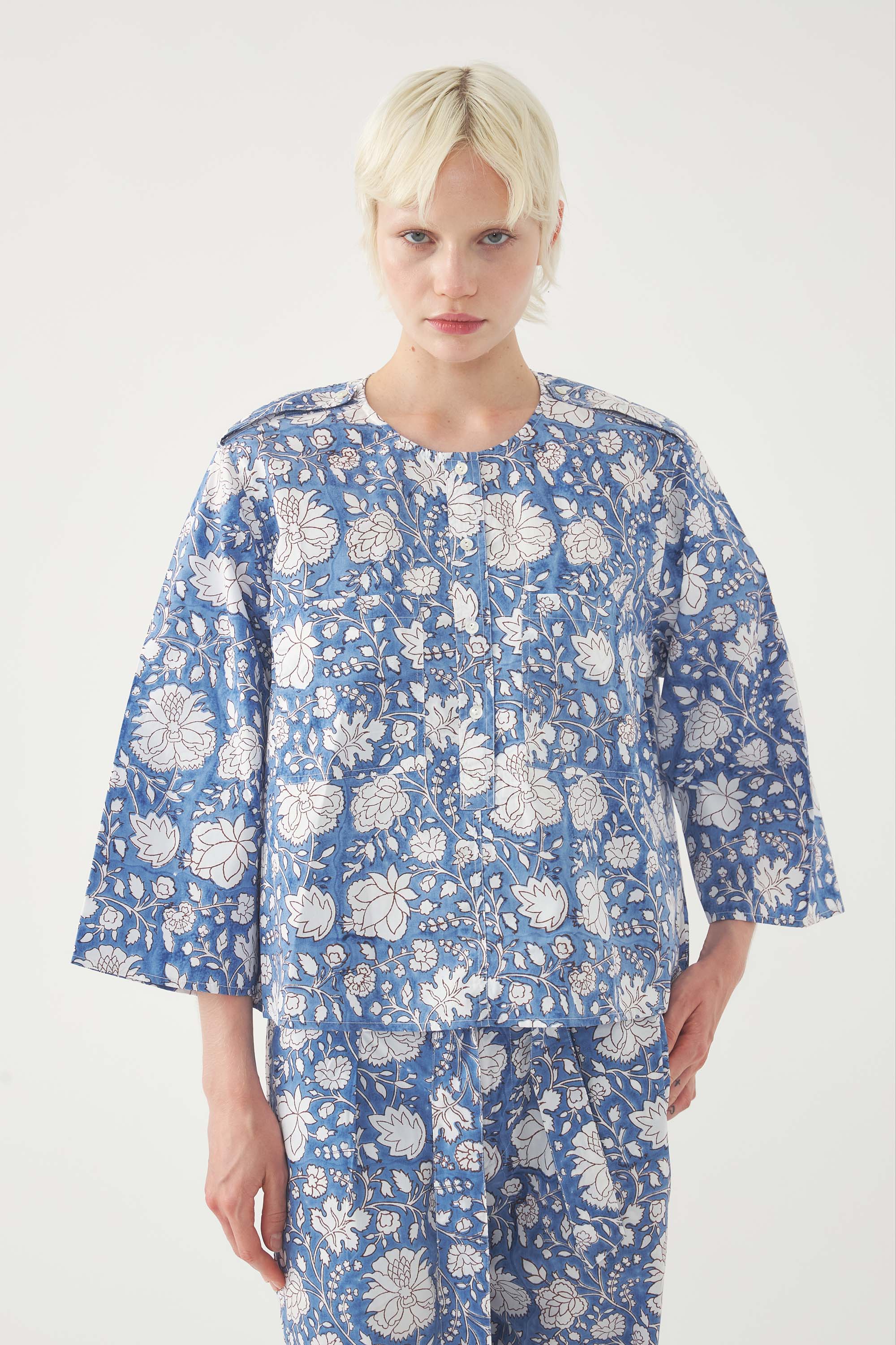 Blouse June